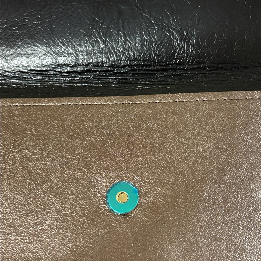 NWT R. Riveter Metallic Clutch - Picture 4 of 6